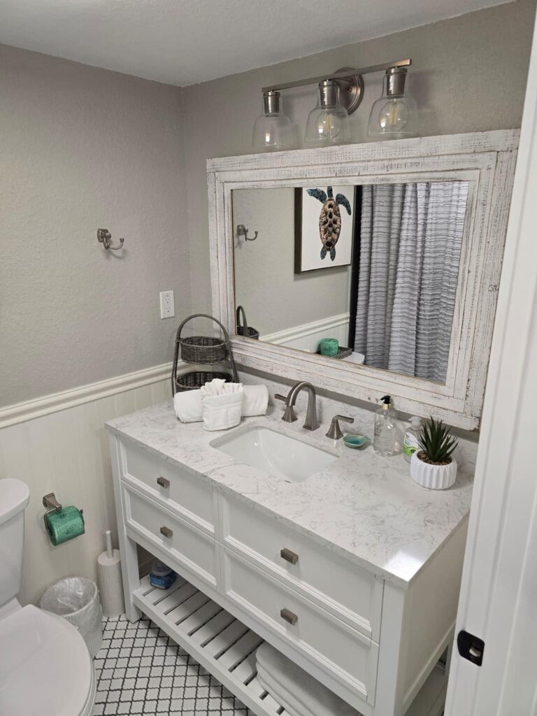 FGS107 condo guest bedroom Indian Rocks Beach