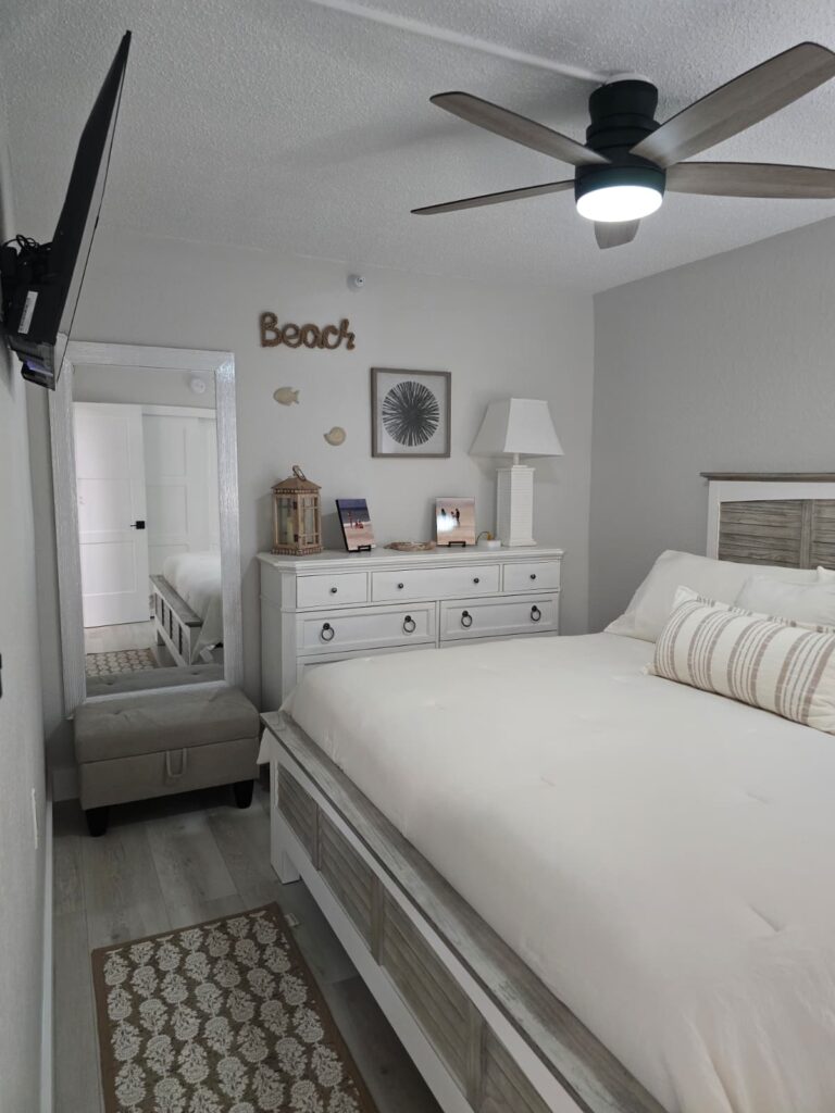FGS107 condo bedroom furnishings Indian Rocks Beach